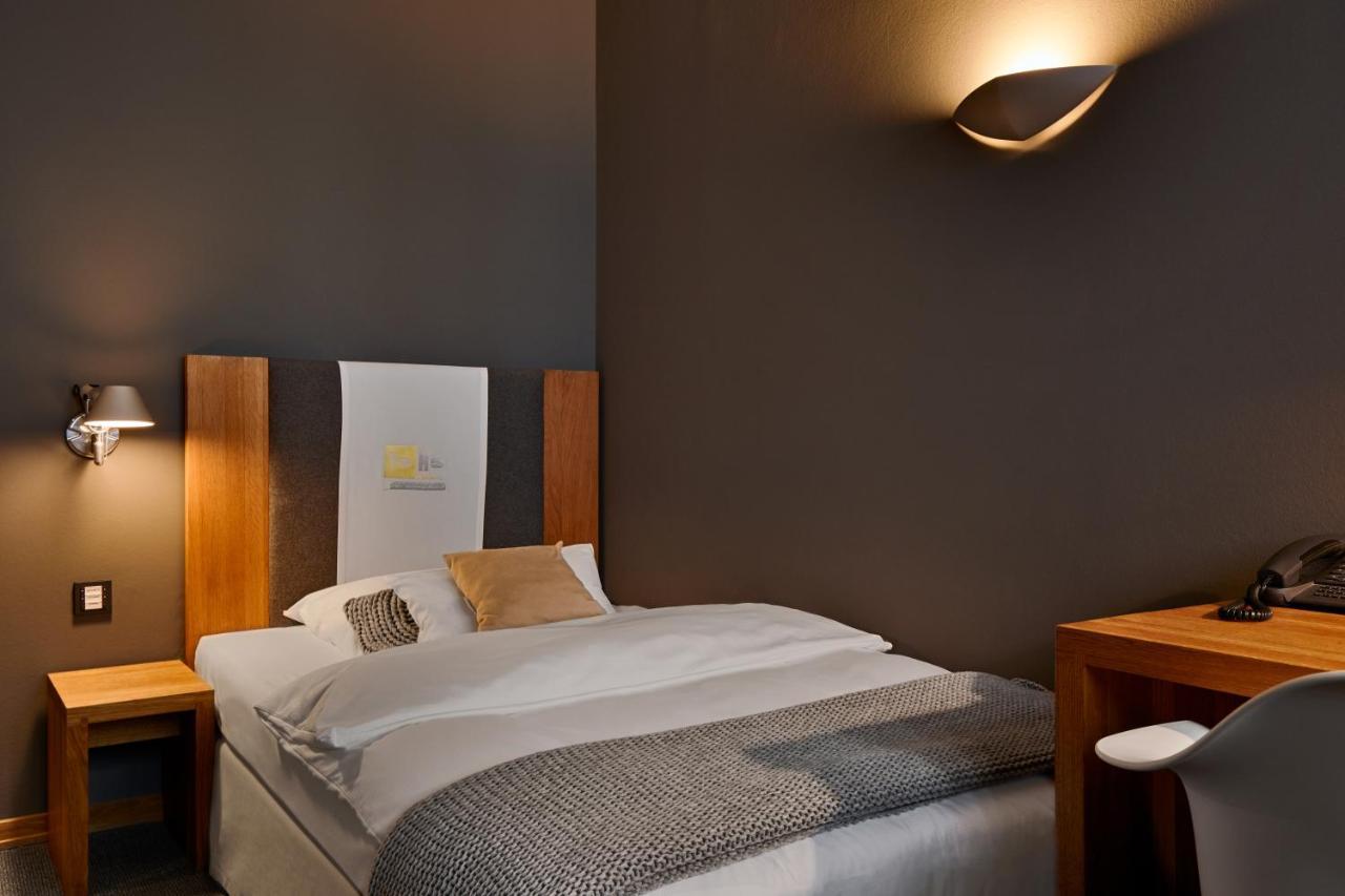 Deluxe Single Room,1168767817:JPEG