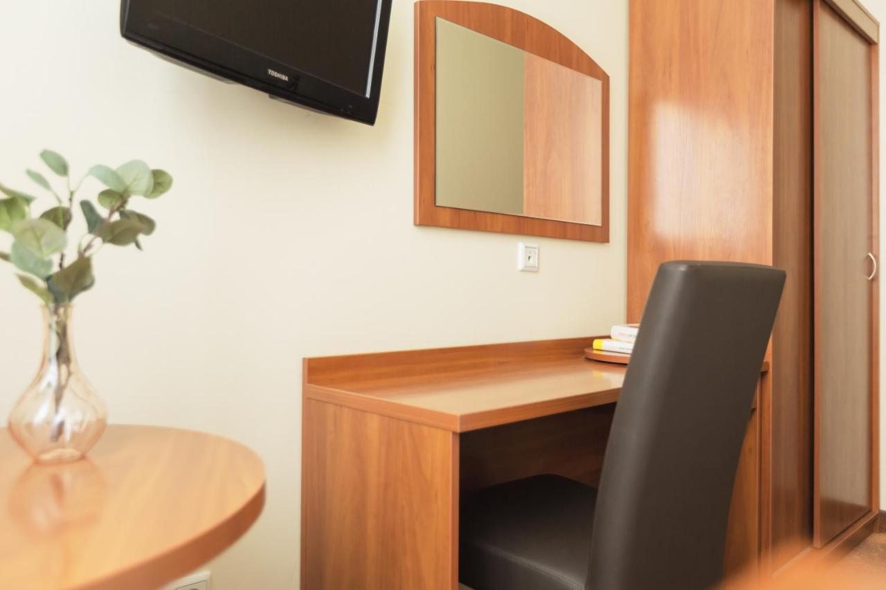 Economy Single Room