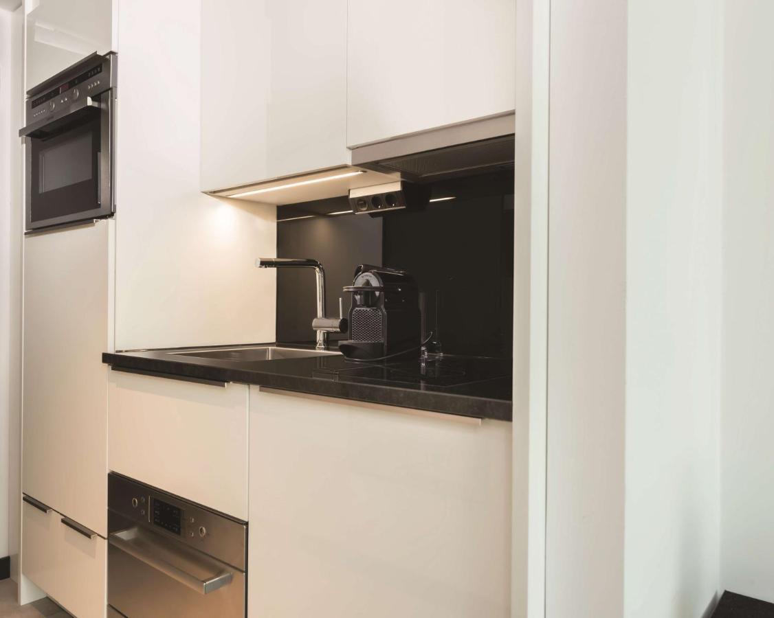 Premier One-Bedroom Apartment