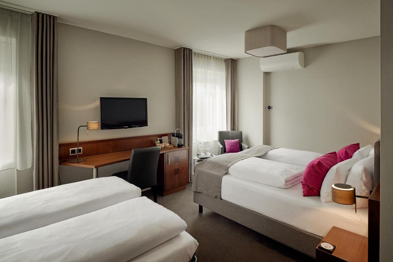 Family Room,1498644373:JPEG