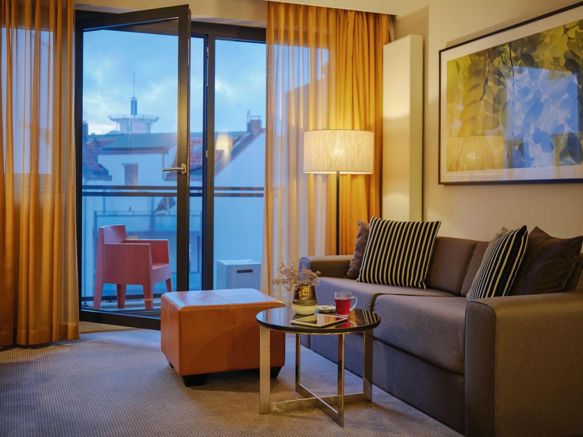 Family Room with Balcony,1548217786:JPEG