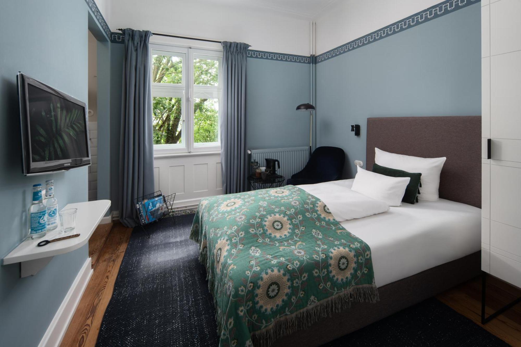 Small Single Room