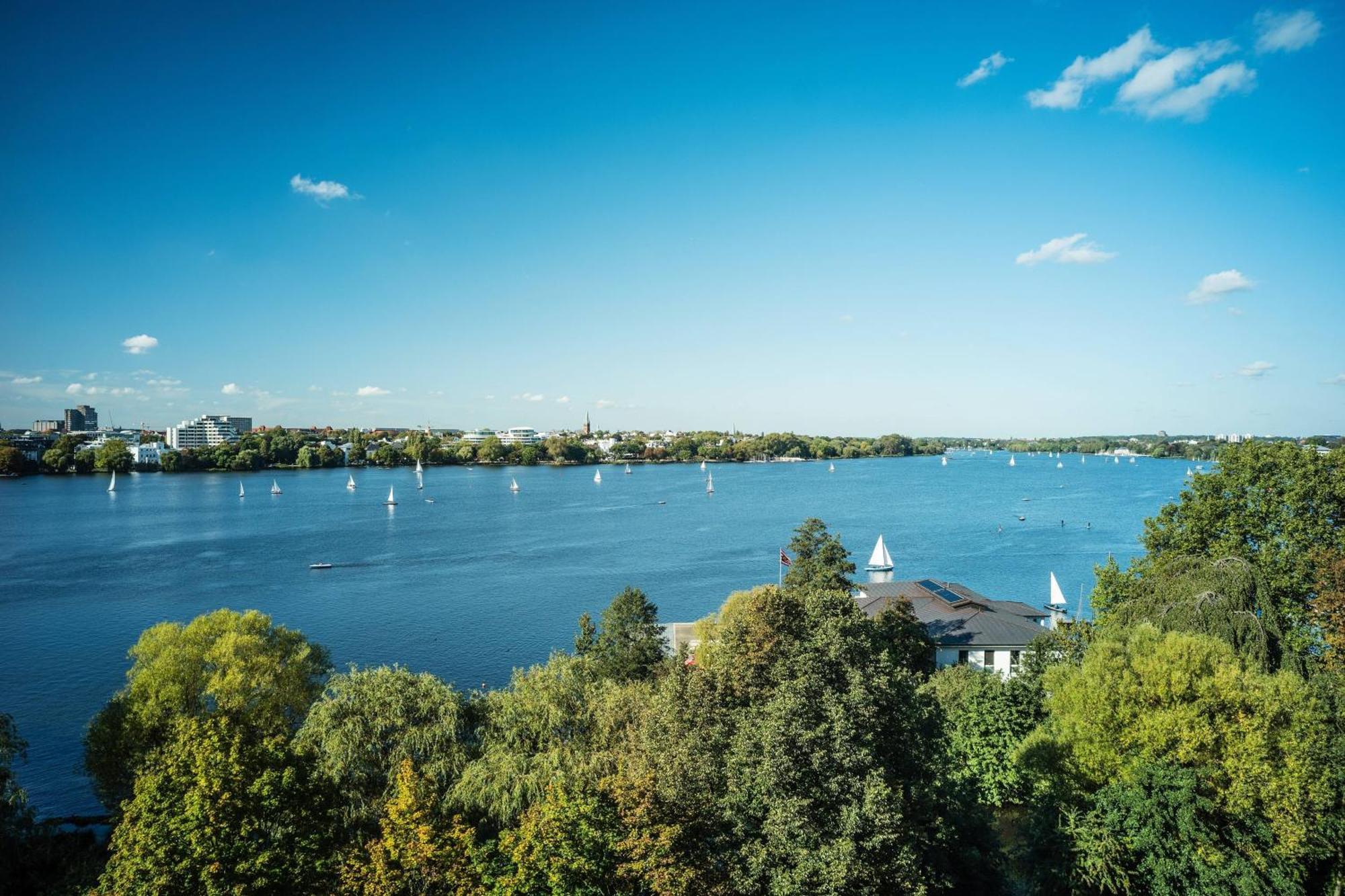 Lake King Suite Balcony View