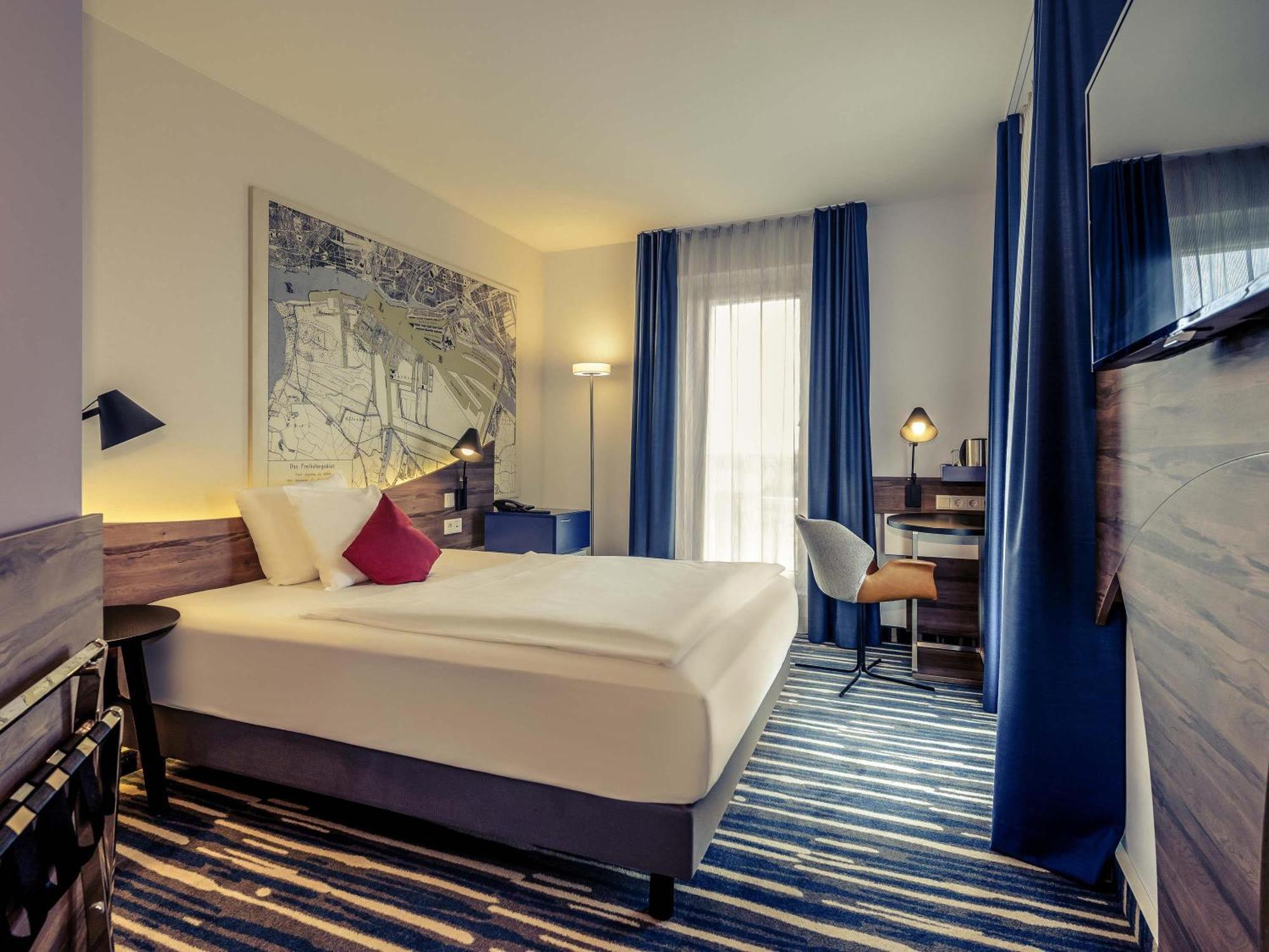 Standard Queen Room