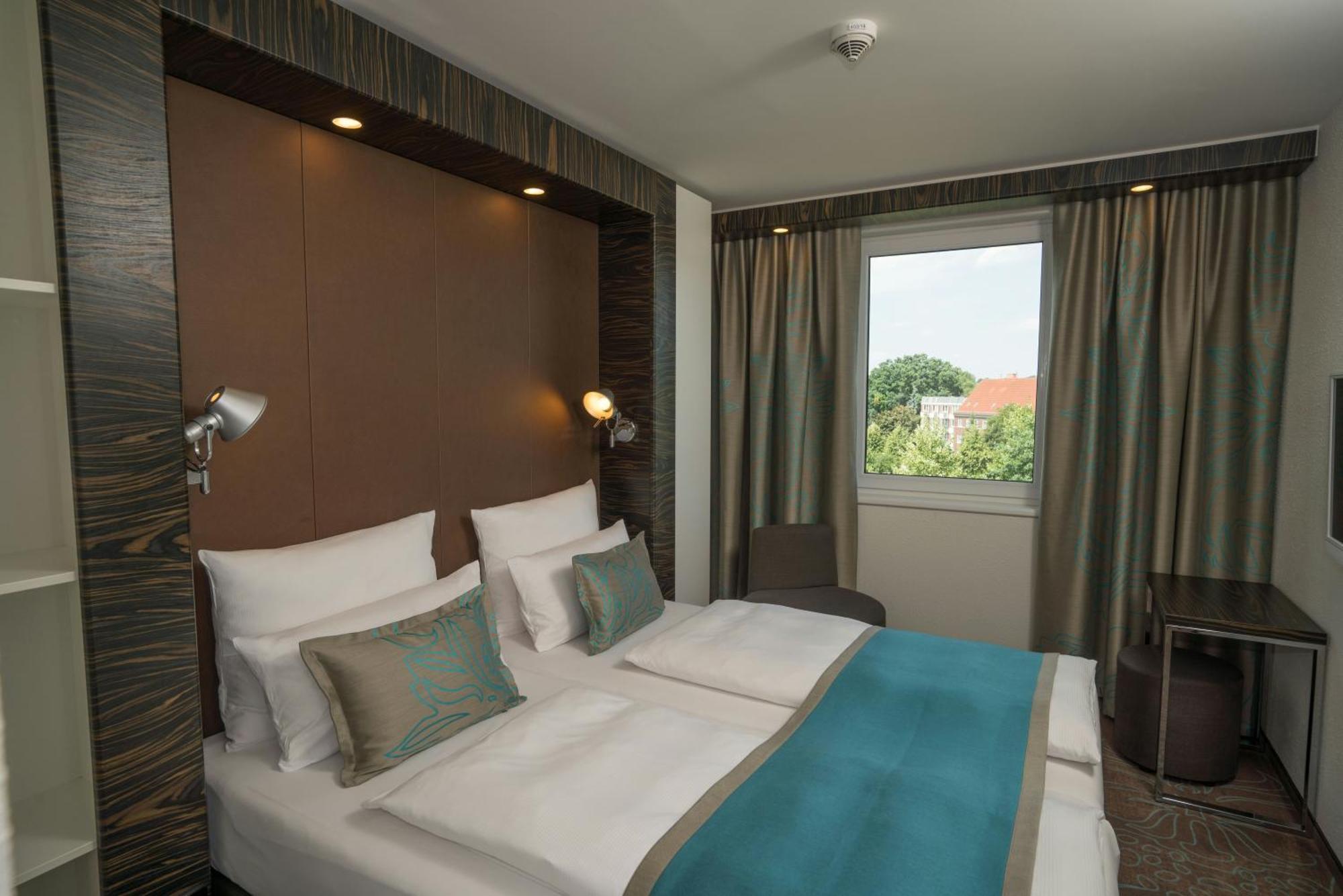 Room with King Size bed,1746848580:JPEG