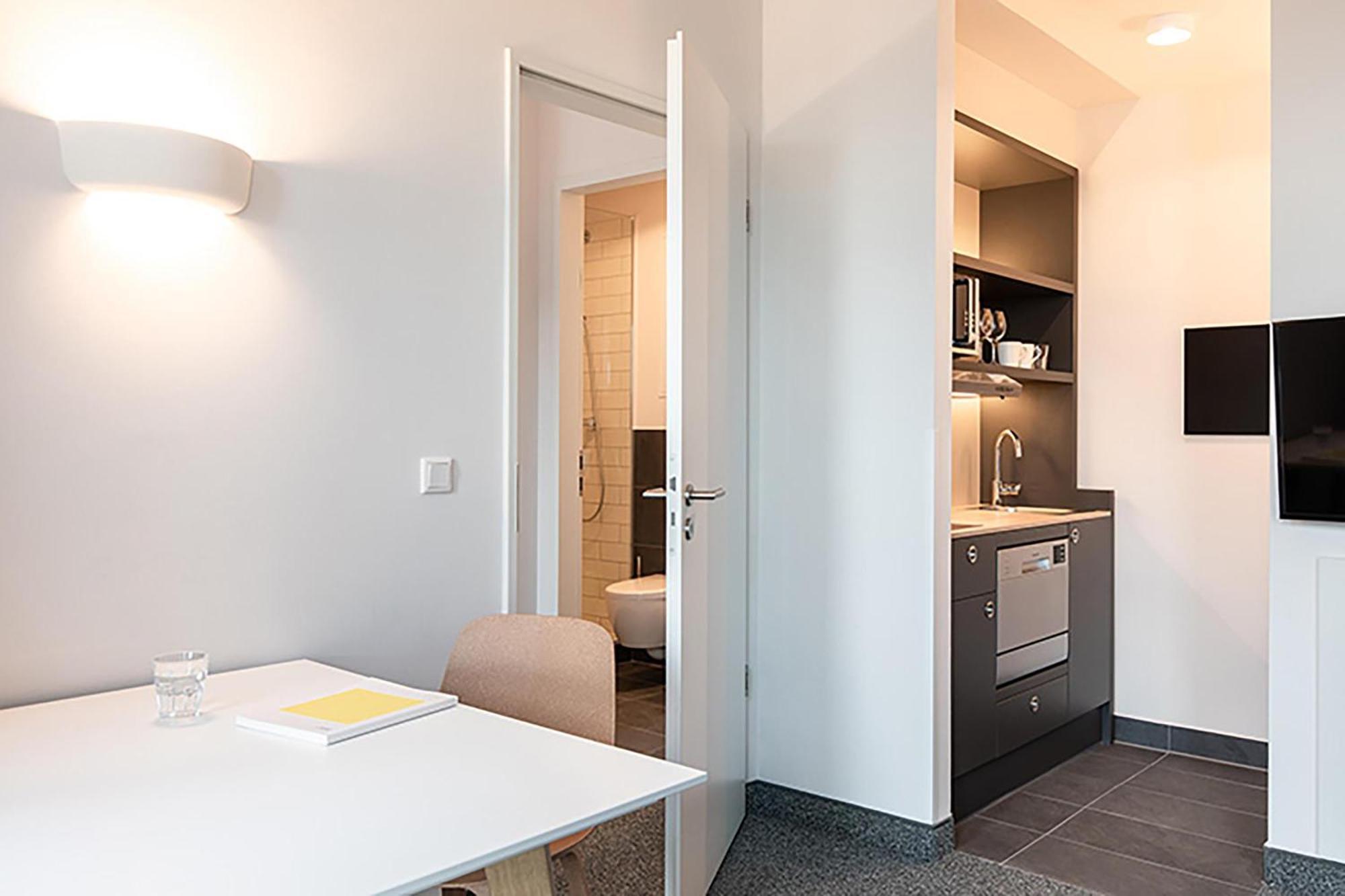 BACHELOR Apartment