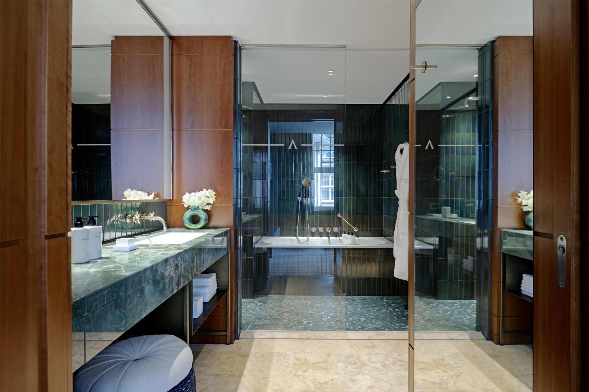 Executive King Room
