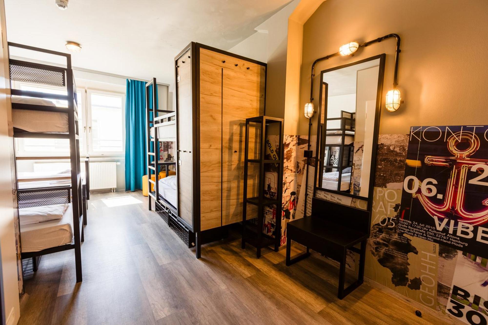 Six-Bed Room