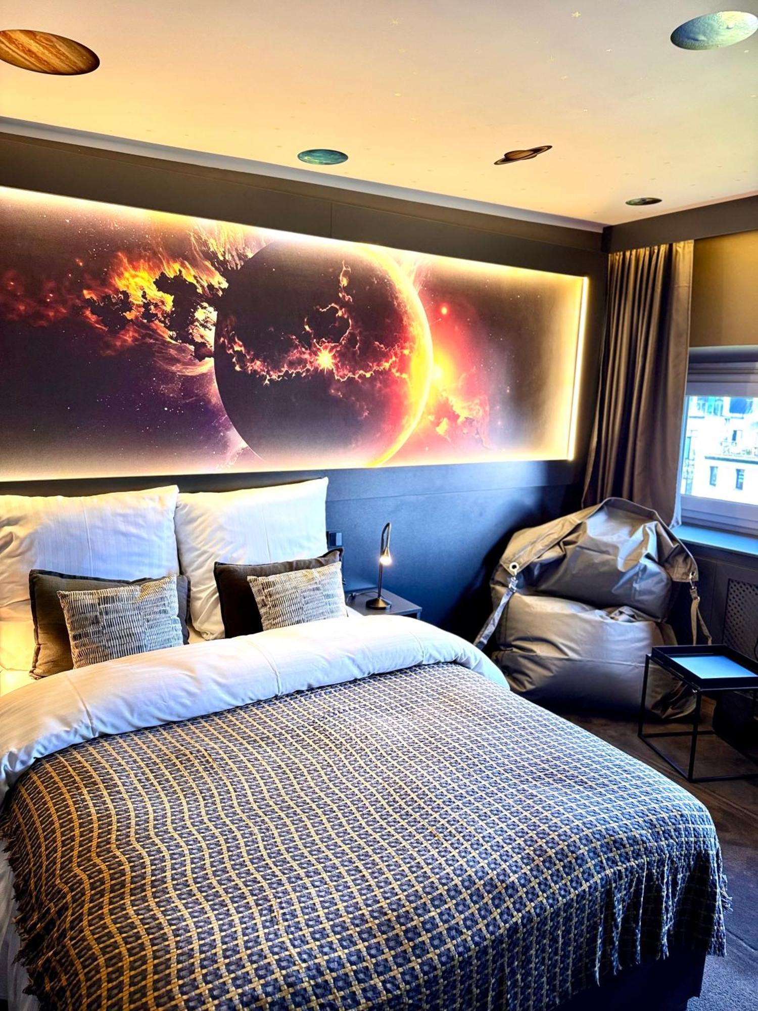 Cosmos Double Room