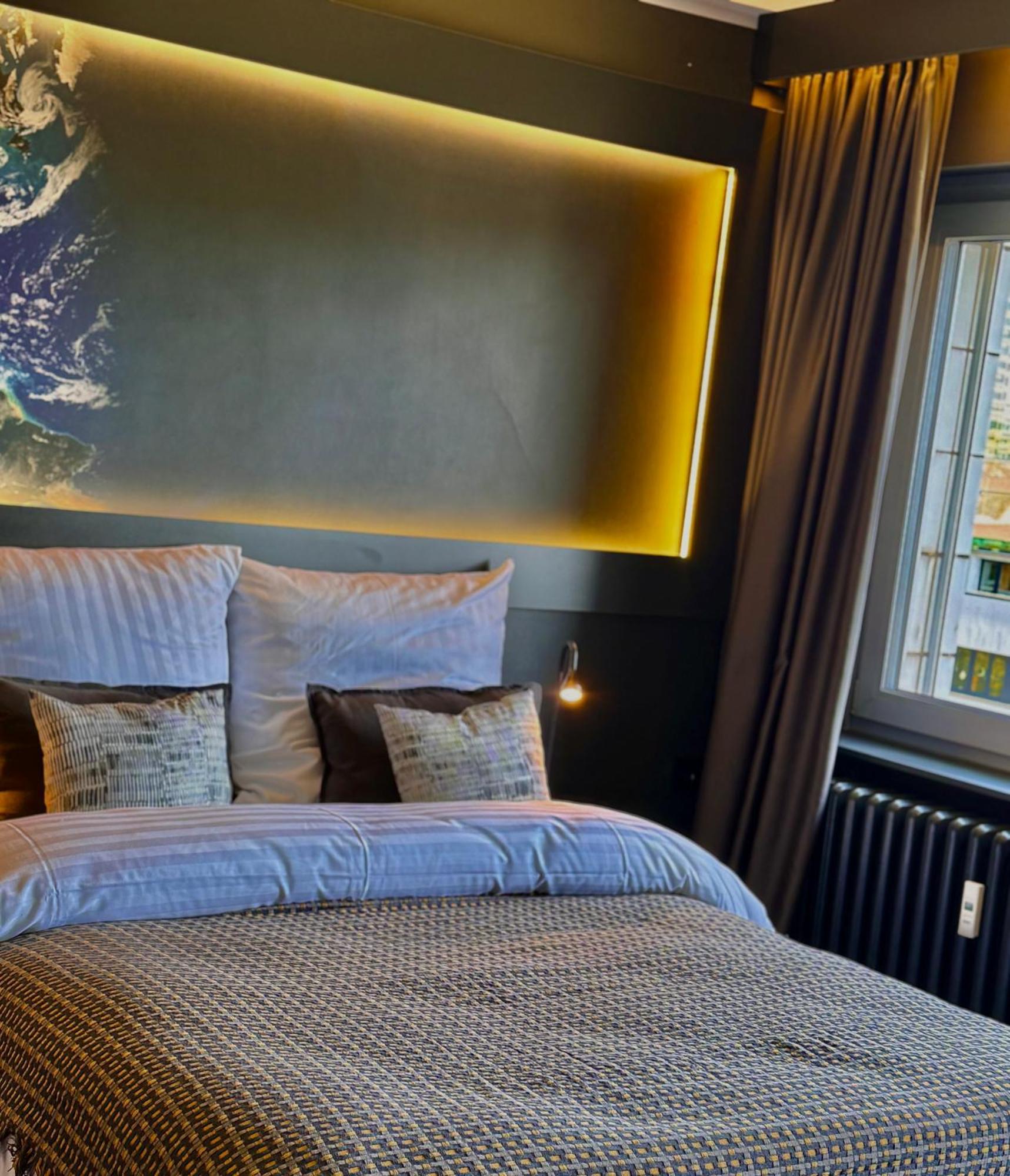 Cosmos Double Room