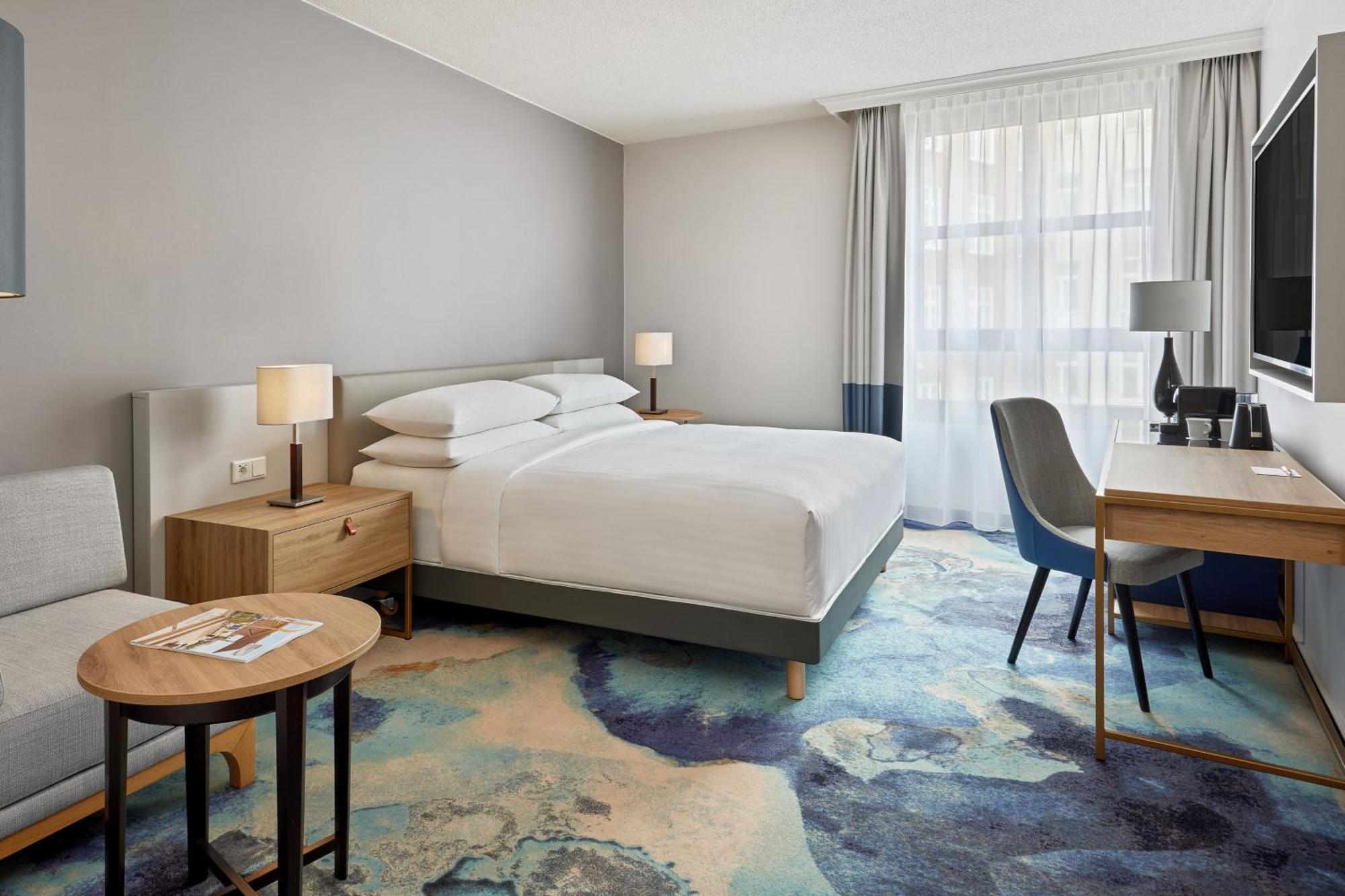 Deluxe Room Guest room 1 King