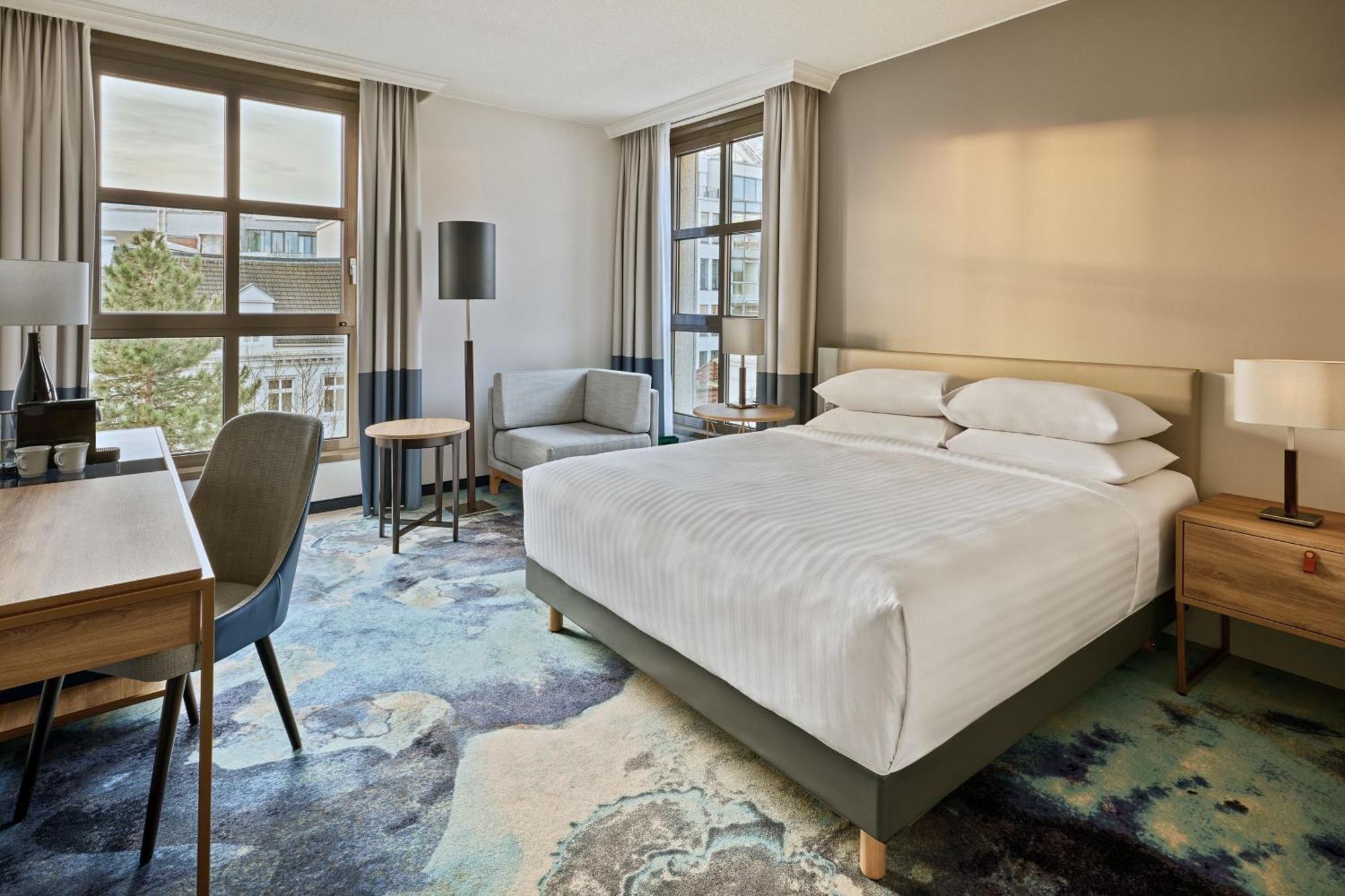 Executive King Room with Lounge Access