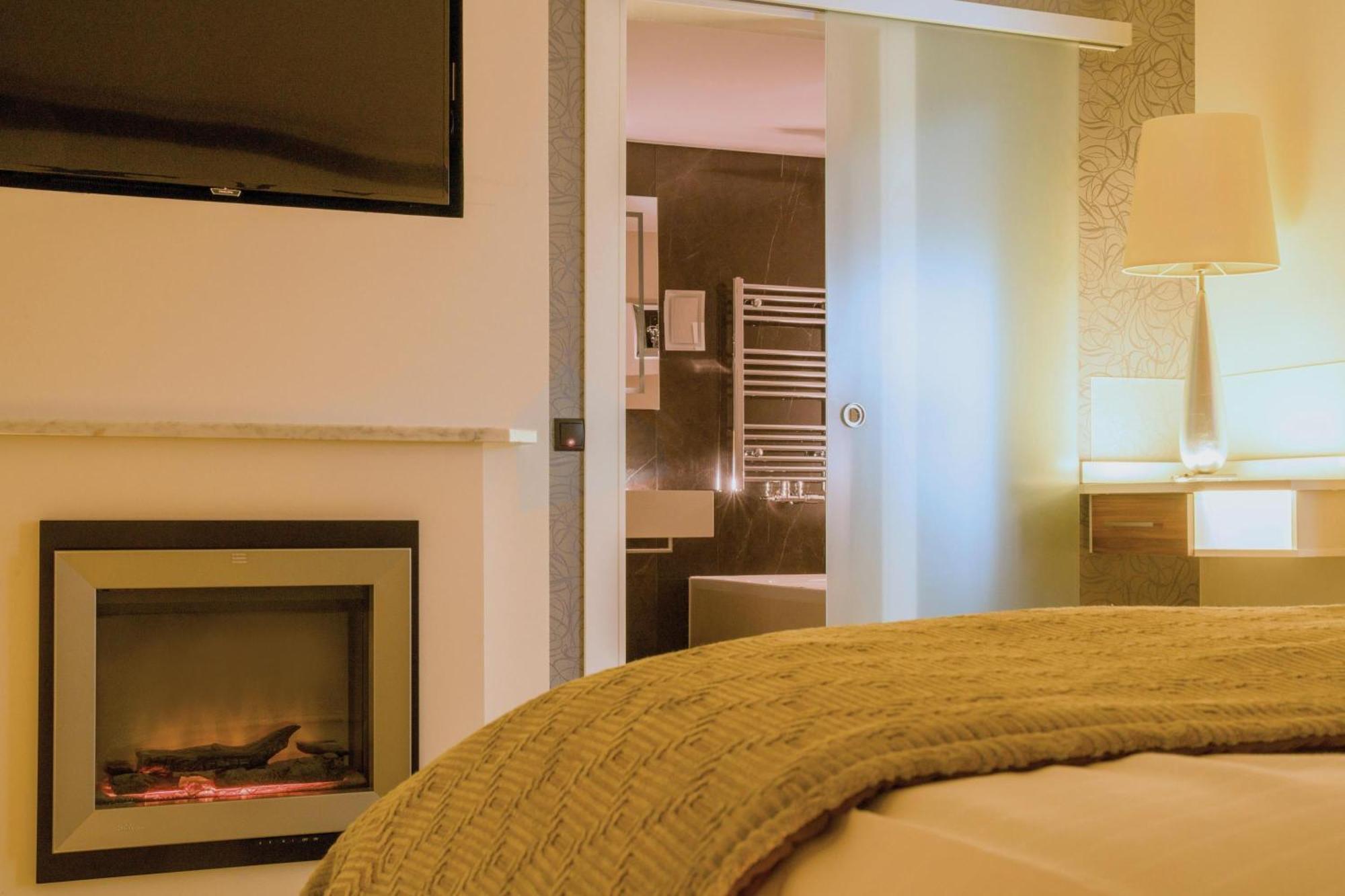 Deluxe Double Room Double Bed