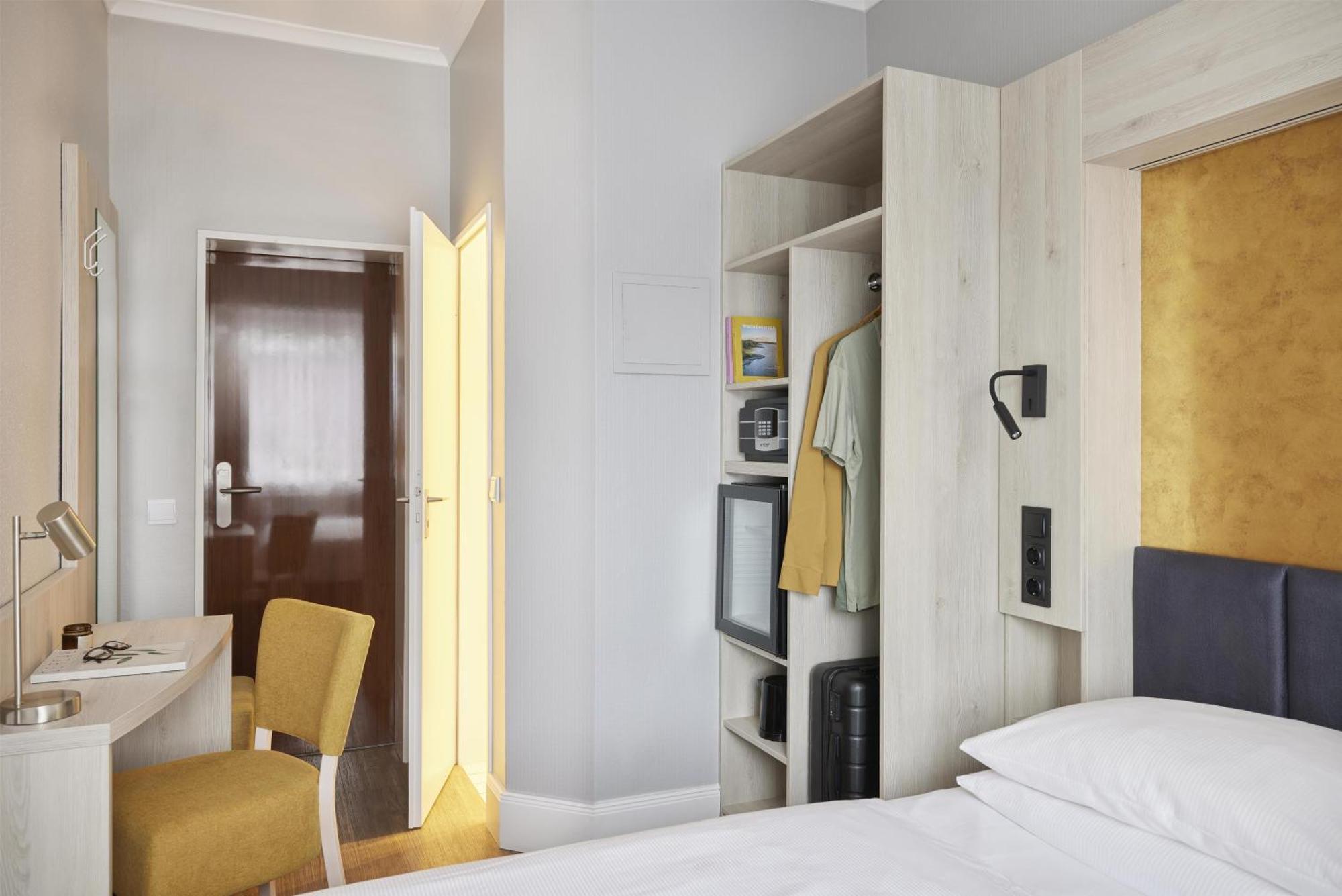 Standard Single Room