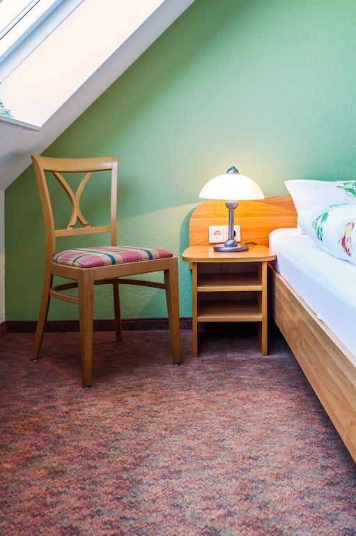 Standard Single Room,245201849:JPEG