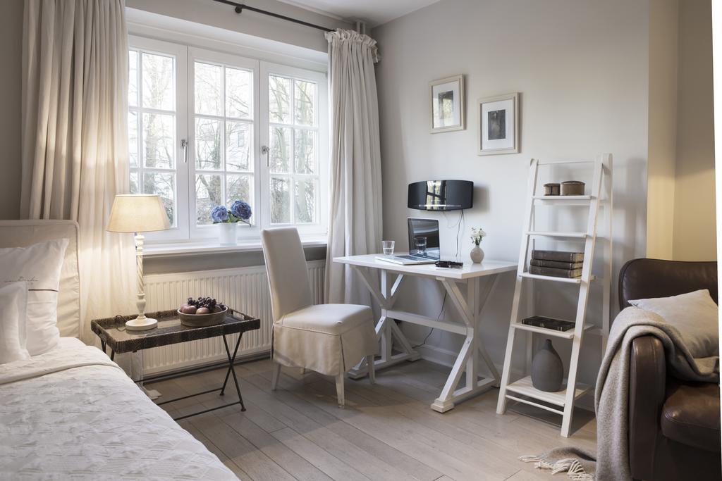 Apartment (1 Adult)