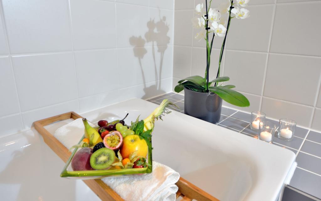 Suite,685146681:JPEG