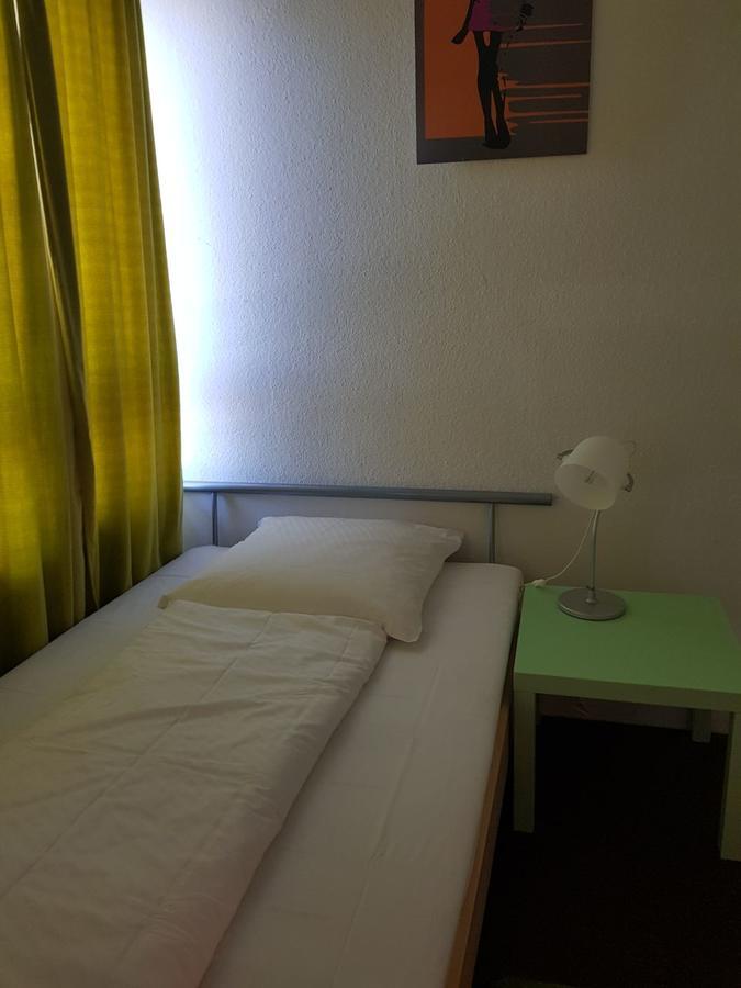 Single Room,520231641:JPEG