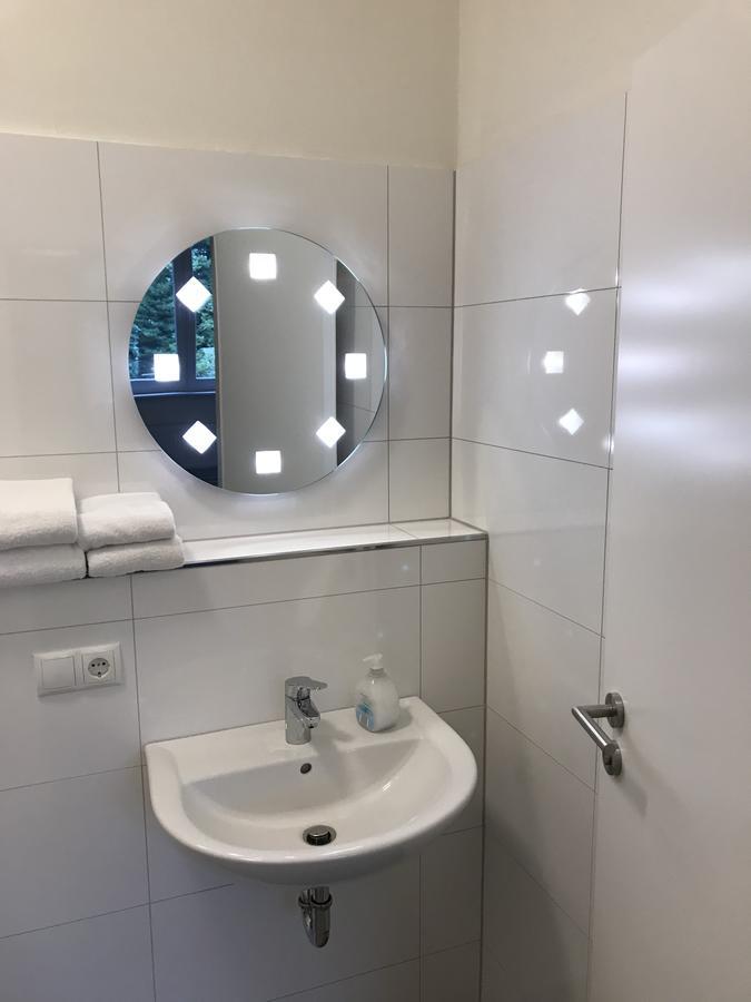 Double Room Private Bathroom,663135189:JPEG