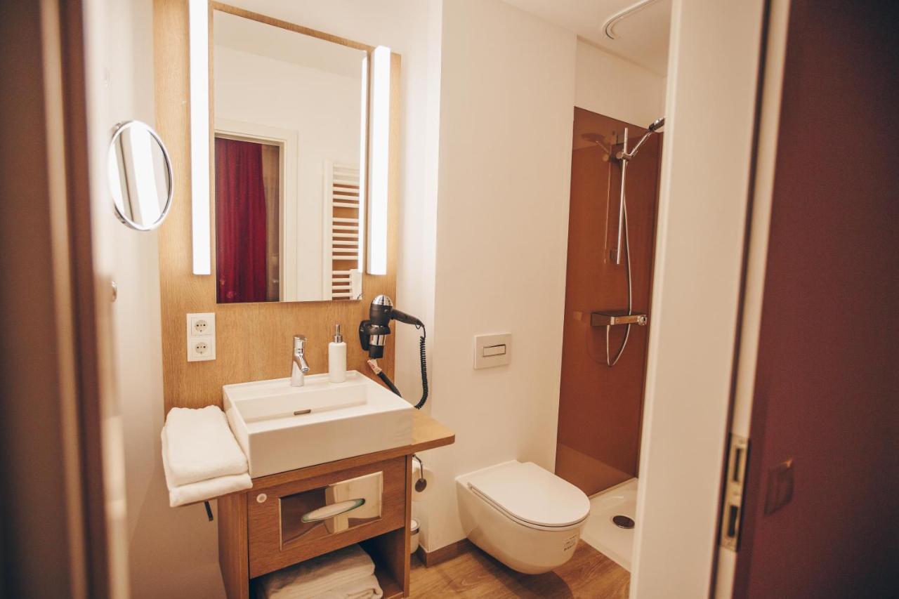 Double Room Private Bathroom