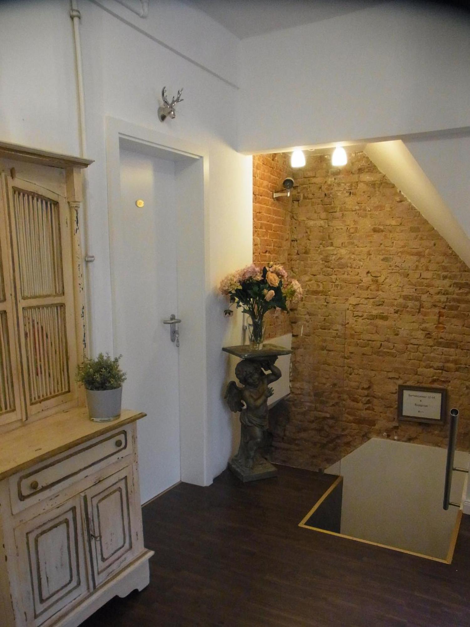 Single Room Bathroom