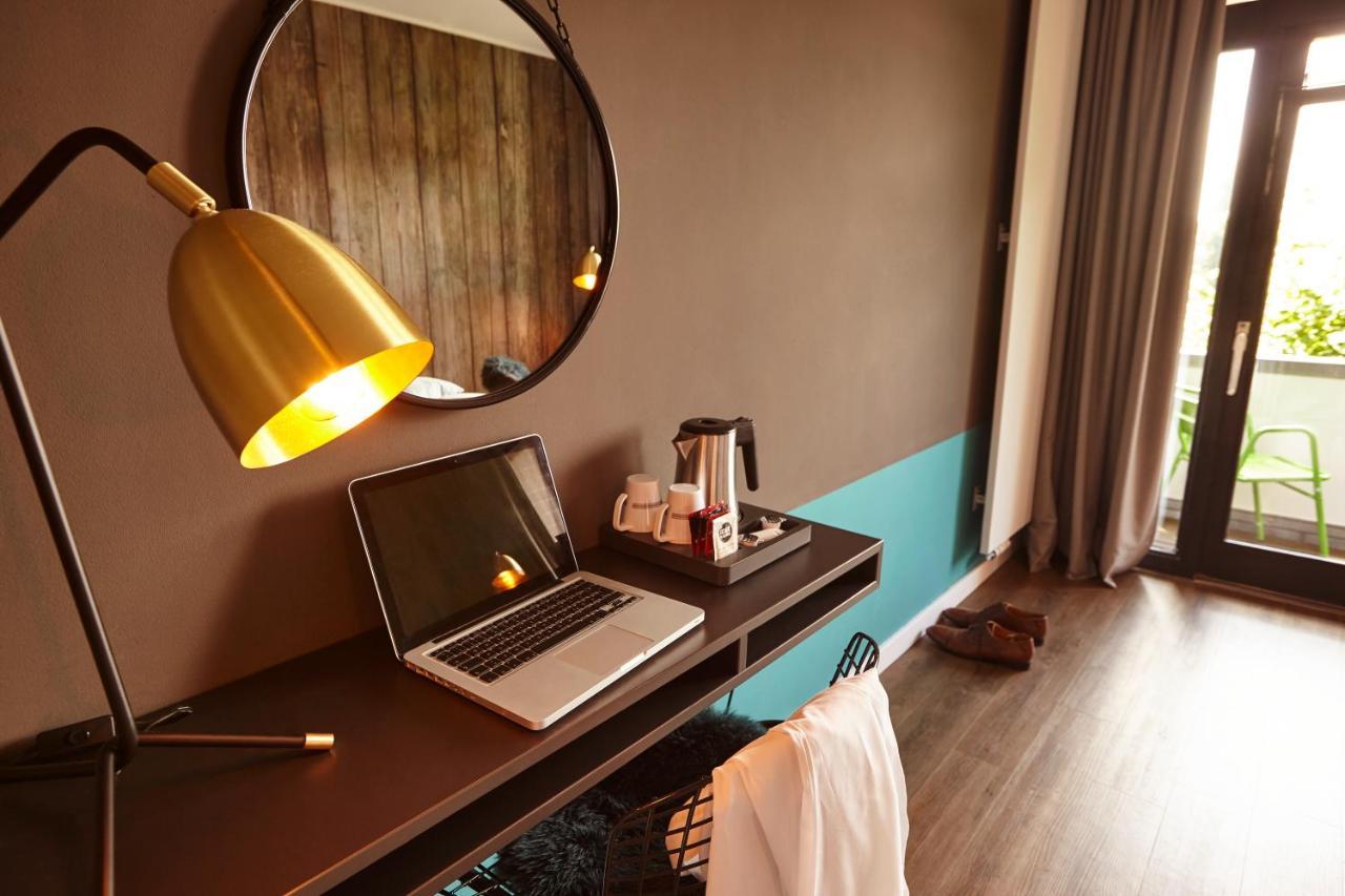 Single Room Balcony