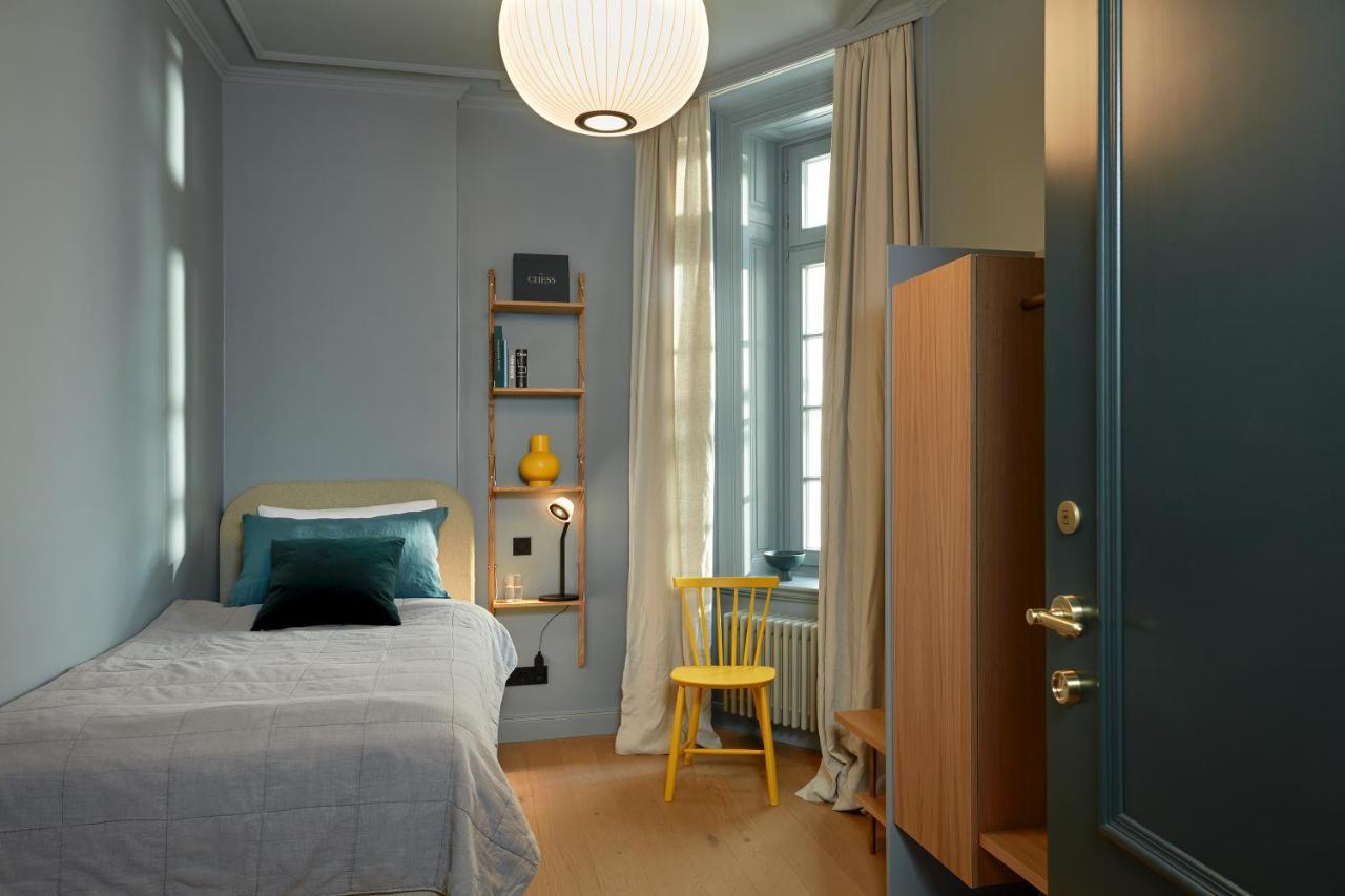 'tiny' studio
