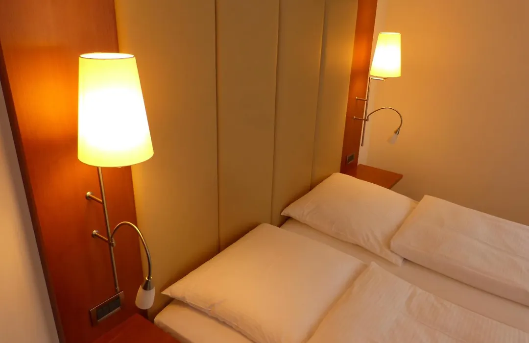 Hotel Vorbach-1