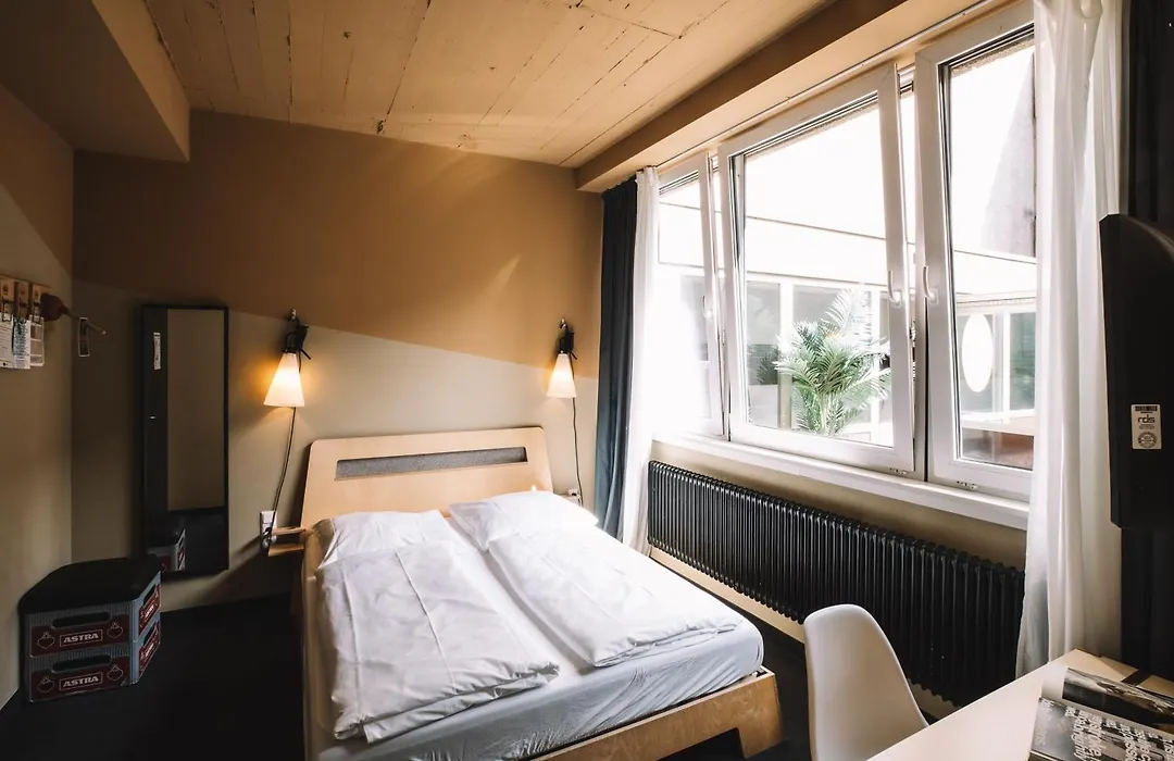 Superbude Hotel Hostel St. Georg-1