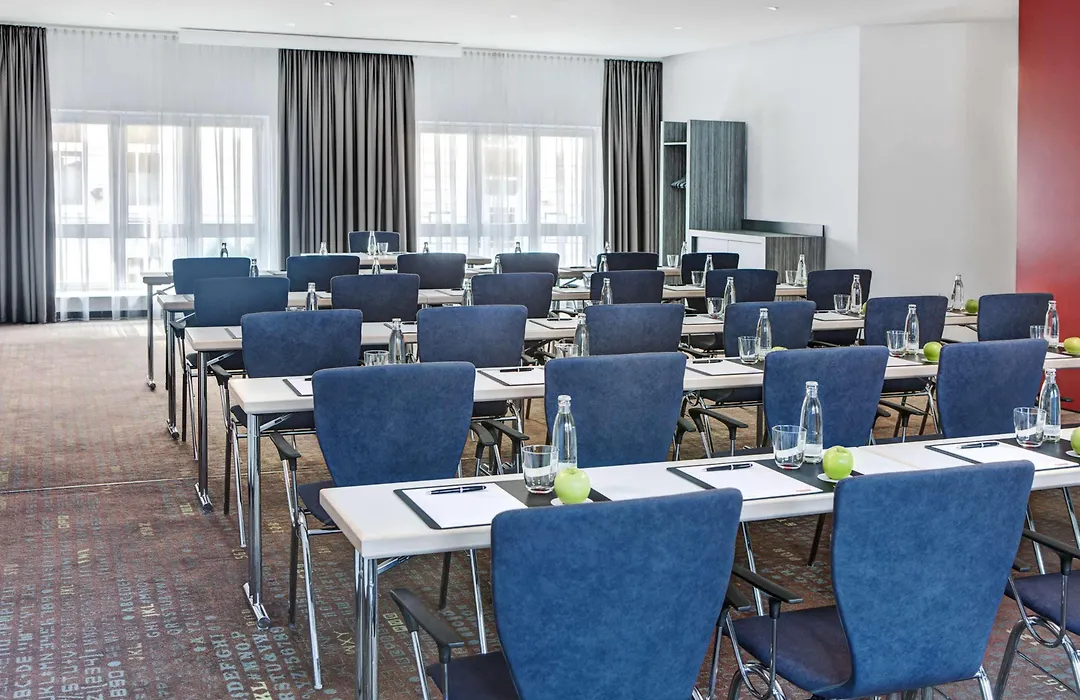 Intercityhotel Hamburg Altona-1