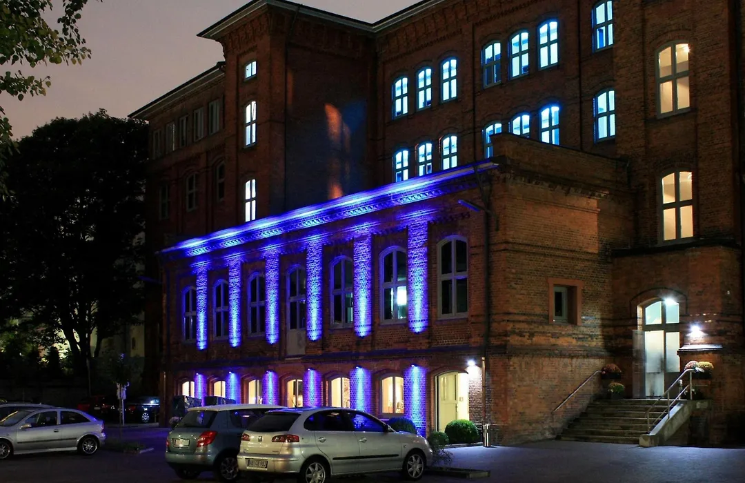 Hotel Volksschule-1