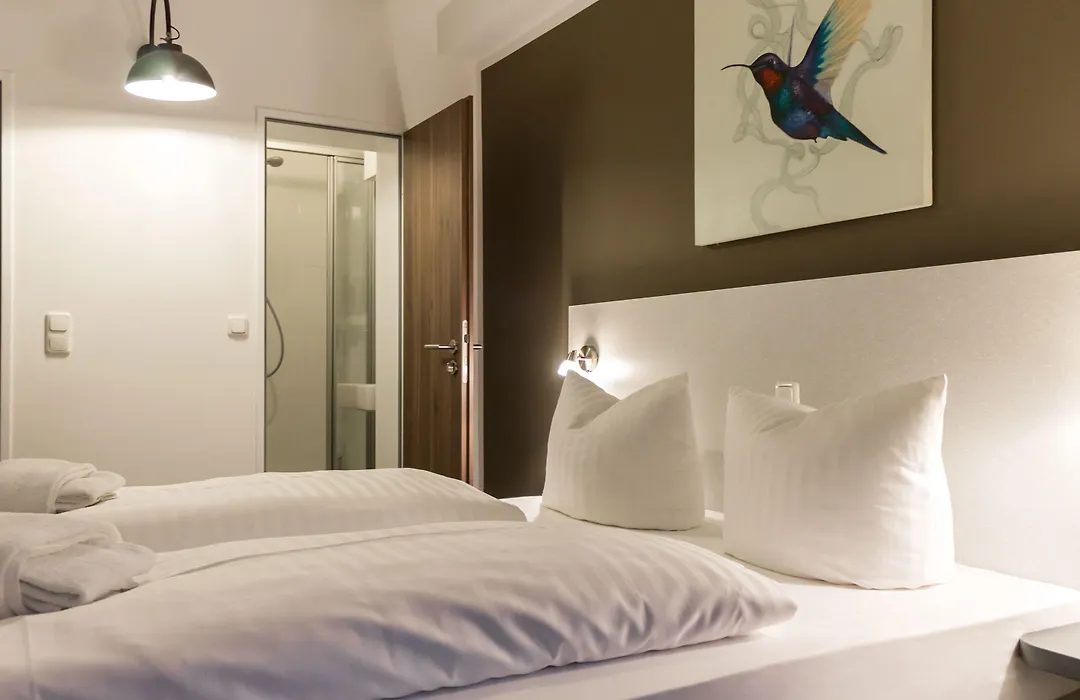 Hotel West-1