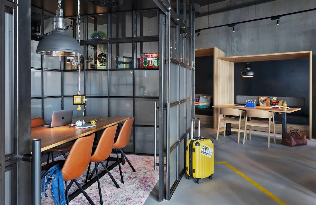 Moxy Hamburg City-1