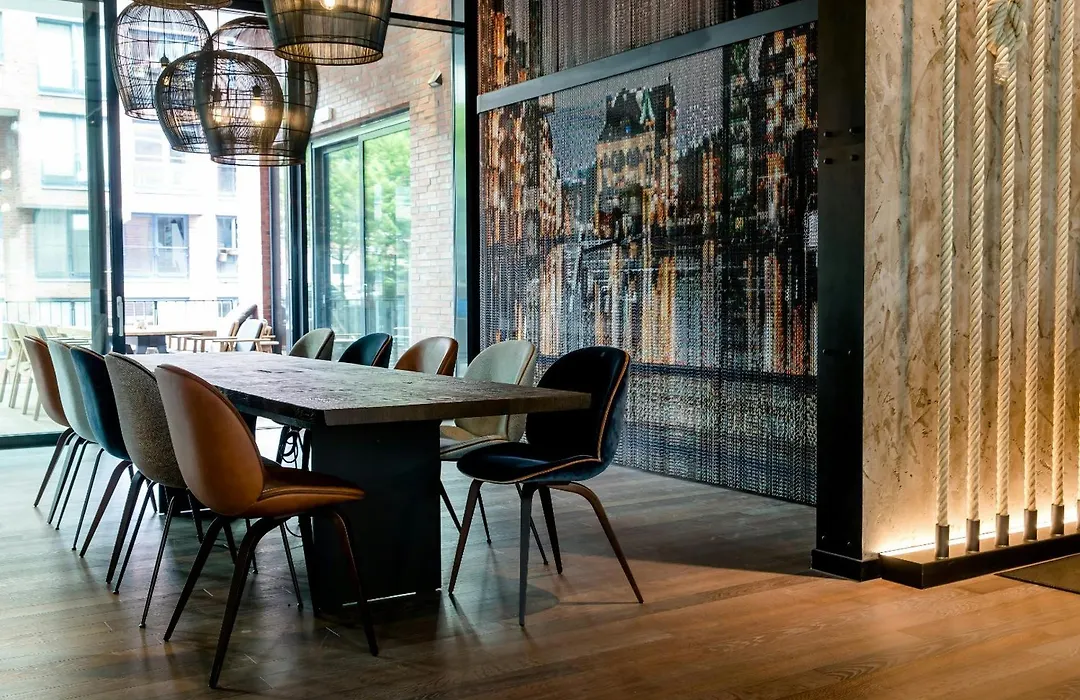 Motel One Hamburg-Fleetinsel-1
