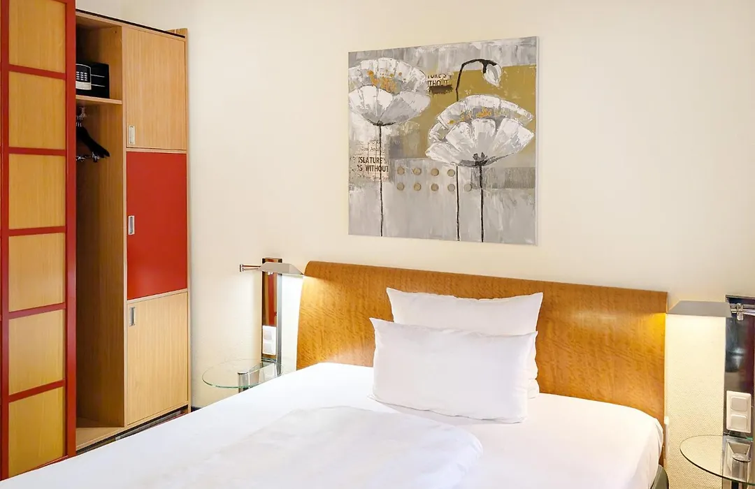Garner Hotel Hamburg - Wandsbek Marktplatz by IHG-1