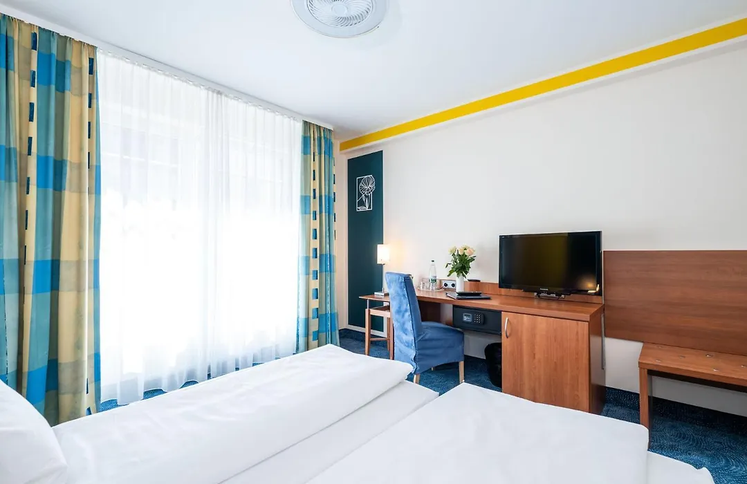 Hotel Hanseport Hamburg-1