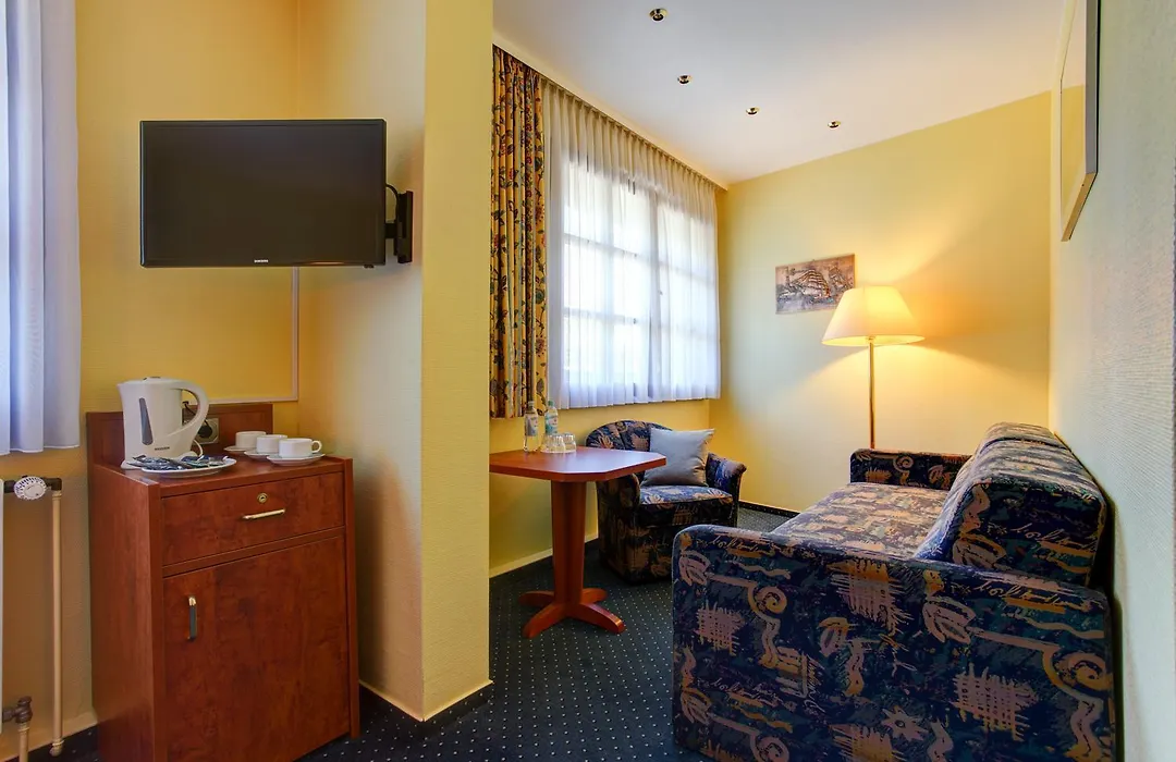 Hotel Elbinsel Free Parking-1