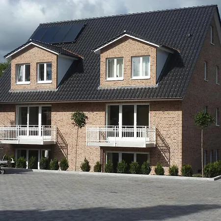 Hotel Und Landhaus 'Kastanie'-3