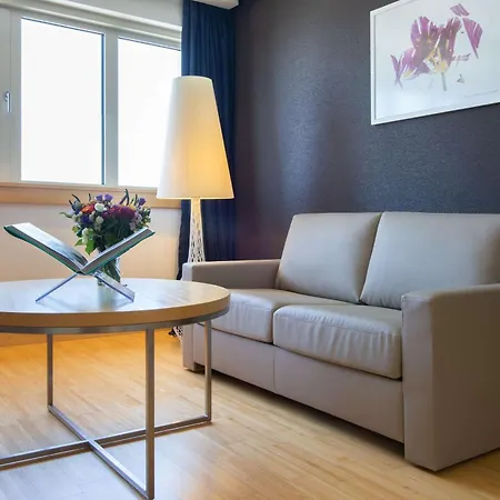Radisson Blu Hotel, Hamburg-3