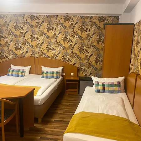 Hotel Condor-3