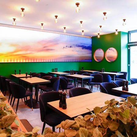 Hamburg Room-3