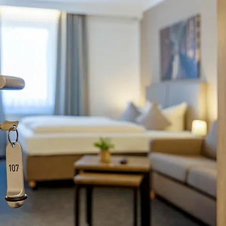 Auto-Parkhotel Hamburg St Pauli-3