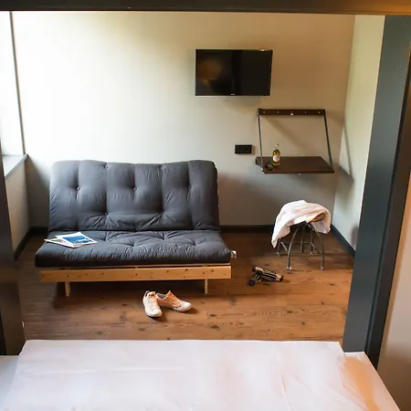 Underdog Hotel-3