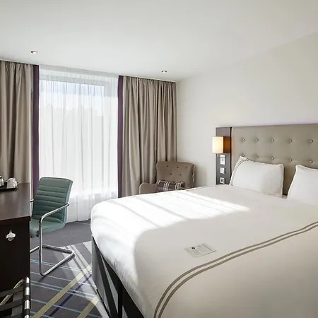 Premier Inn Hamburg City Centre-2