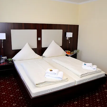 Hotel Neugrabener Hof-2