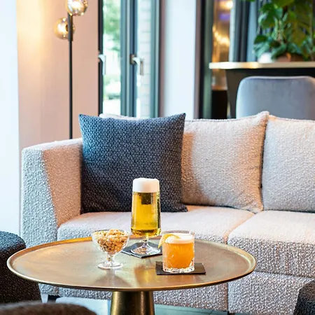 Leonardo Hotel Hamburg Altona-3