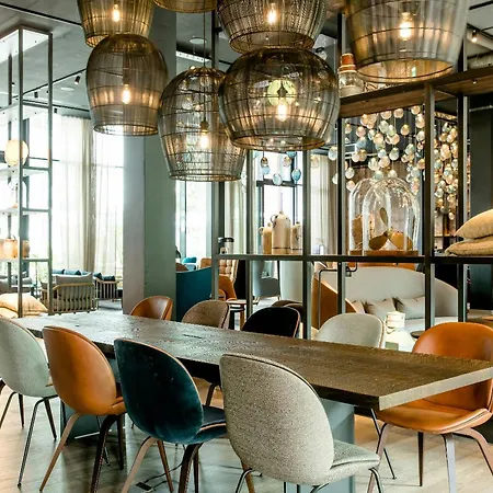 Motel One Hamburg-Fleetinsel-2