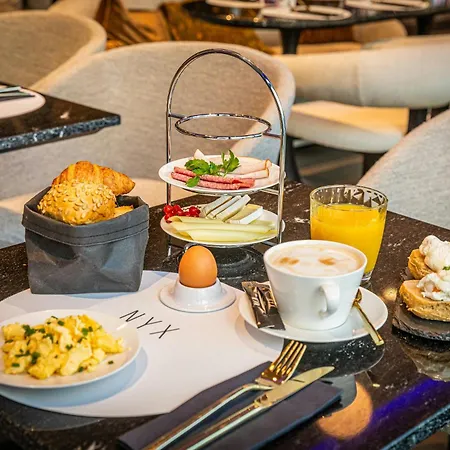 Nyx Hotel Hamburg By Leonardo Hotels-2