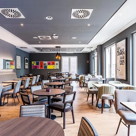 Premier Inn Hamburg City Millerntor-3
