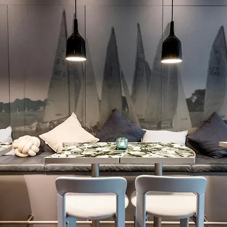 Motel One Hamburg-Alster-3